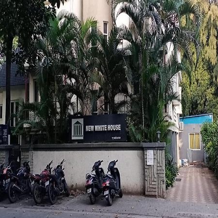 Hotel White House Pune Bagian luar foto