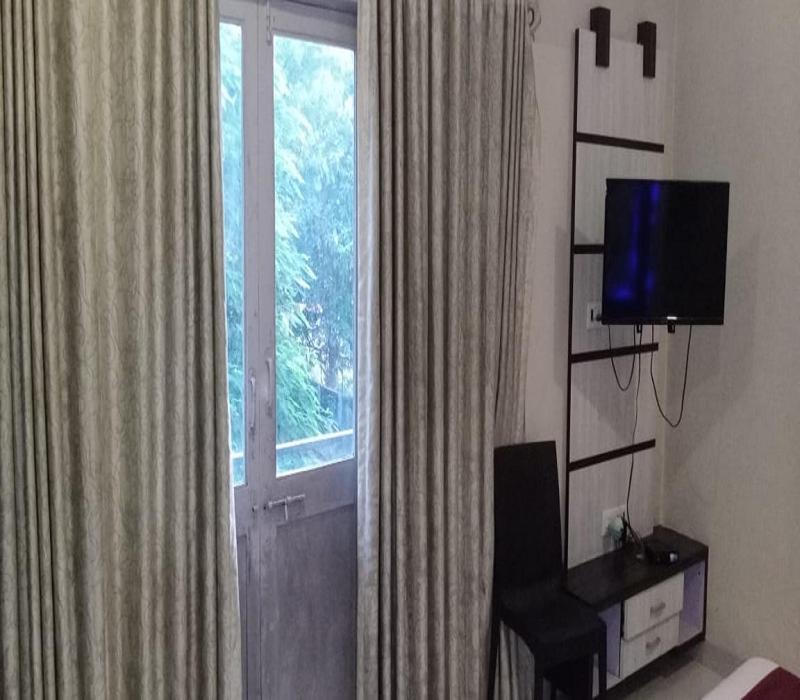 Hotel White House Pune Bagian luar foto