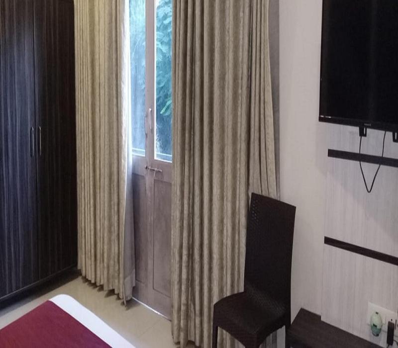 Hotel White House Pune Bagian luar foto