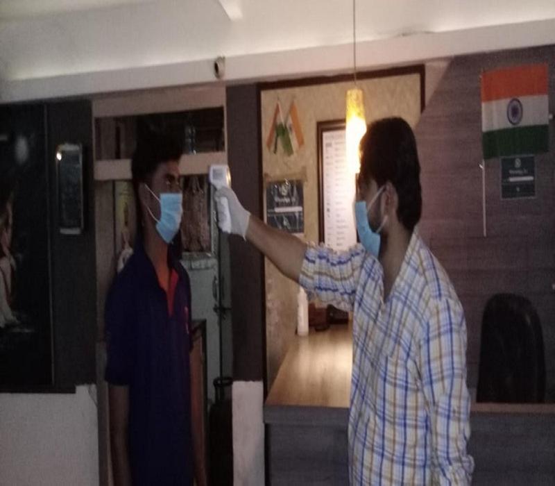 Hotel White House Pune Bagian luar foto